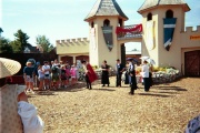 ontrf98_02.jpg