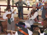 ontrf03_75.jpg